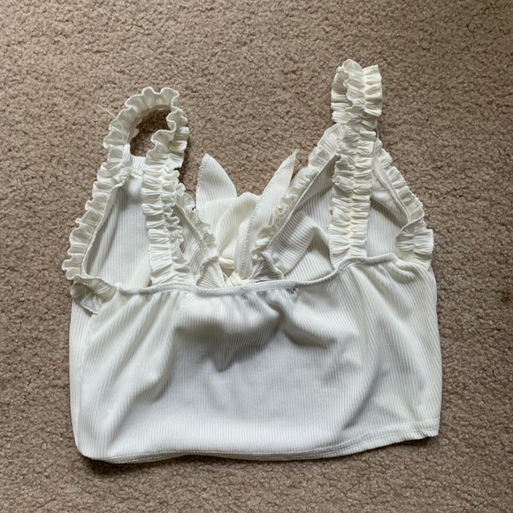 Pretty Little Thing tie top - Picture 2 of 2